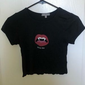 UO BABY TEE CROP TOP